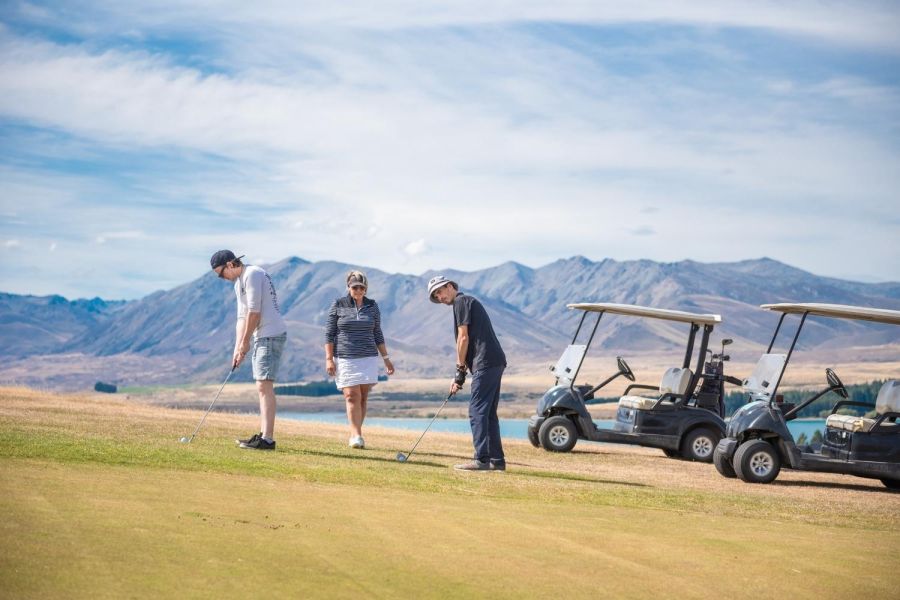 Cairns Alpine Resort Golf Course