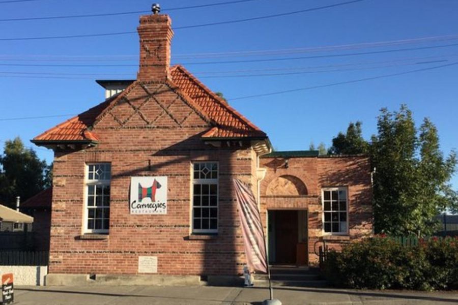 Carnegies Restaurant & Bar