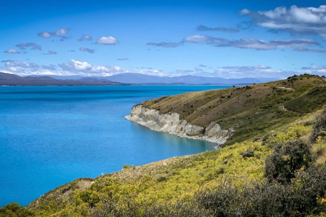 Cheeky Kiwi Travel - Mackenzie Region, New Zealand