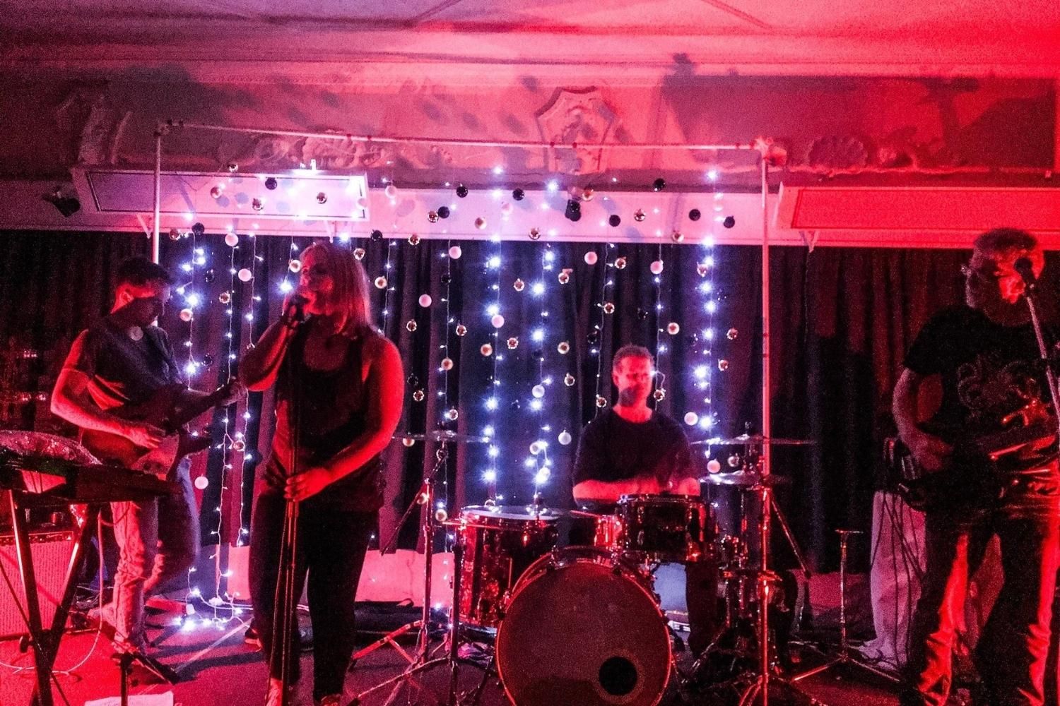 Fairlie Hotel Top Pub