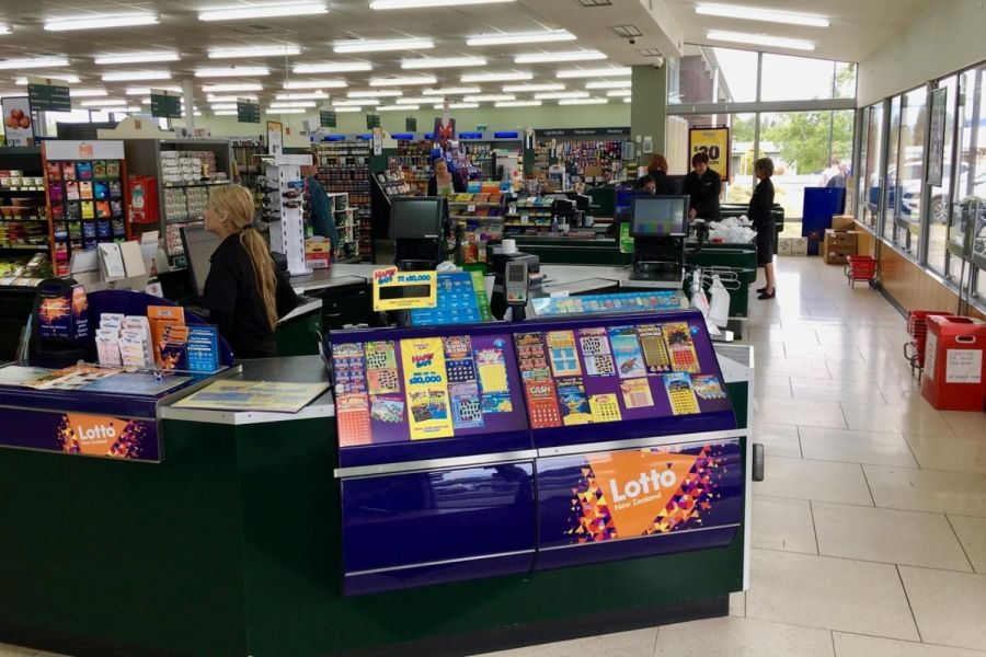 Four Square Mackenzie