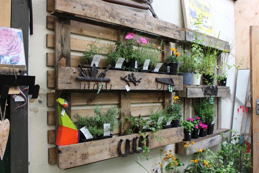 JR’s General Store