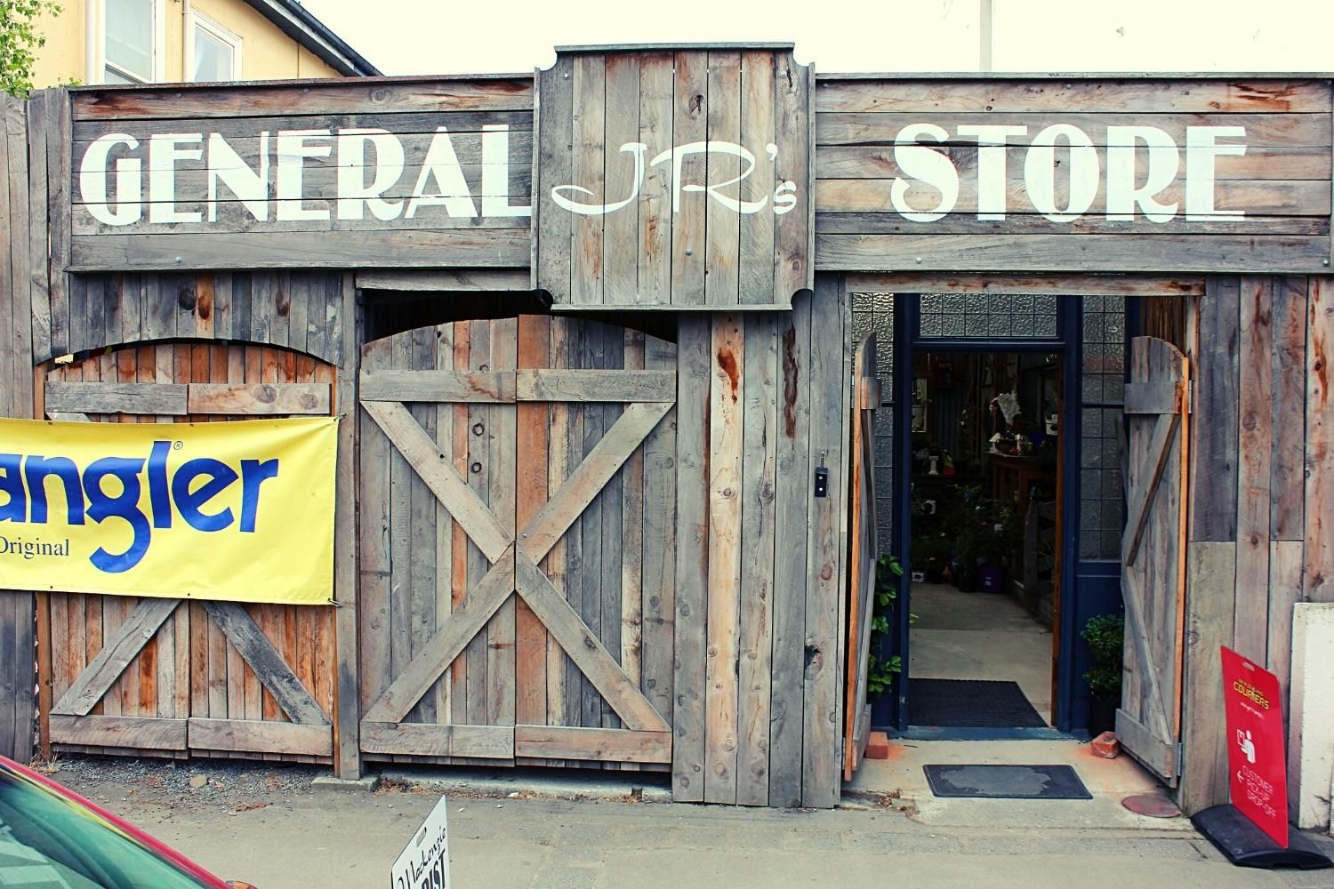 JR’s General Store