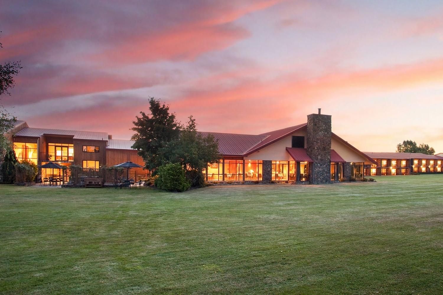 Mackenzie Country Hotel