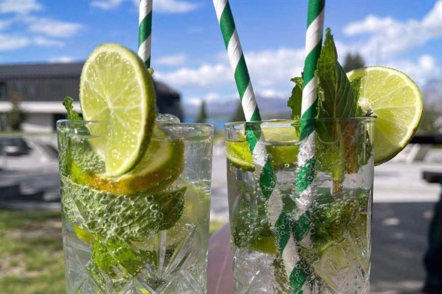 Mackenzies Bar & Grill