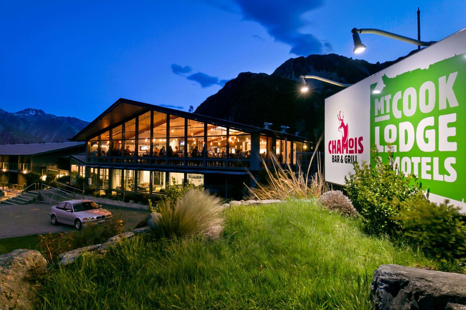 Mt Cook Lodge & Motels