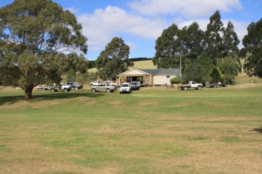 Mt Nessing Golf Club