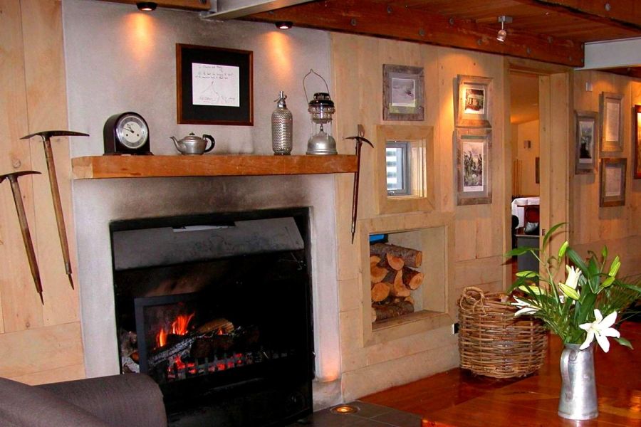 Old Mountaineers Cafe, Bar & Restaurant