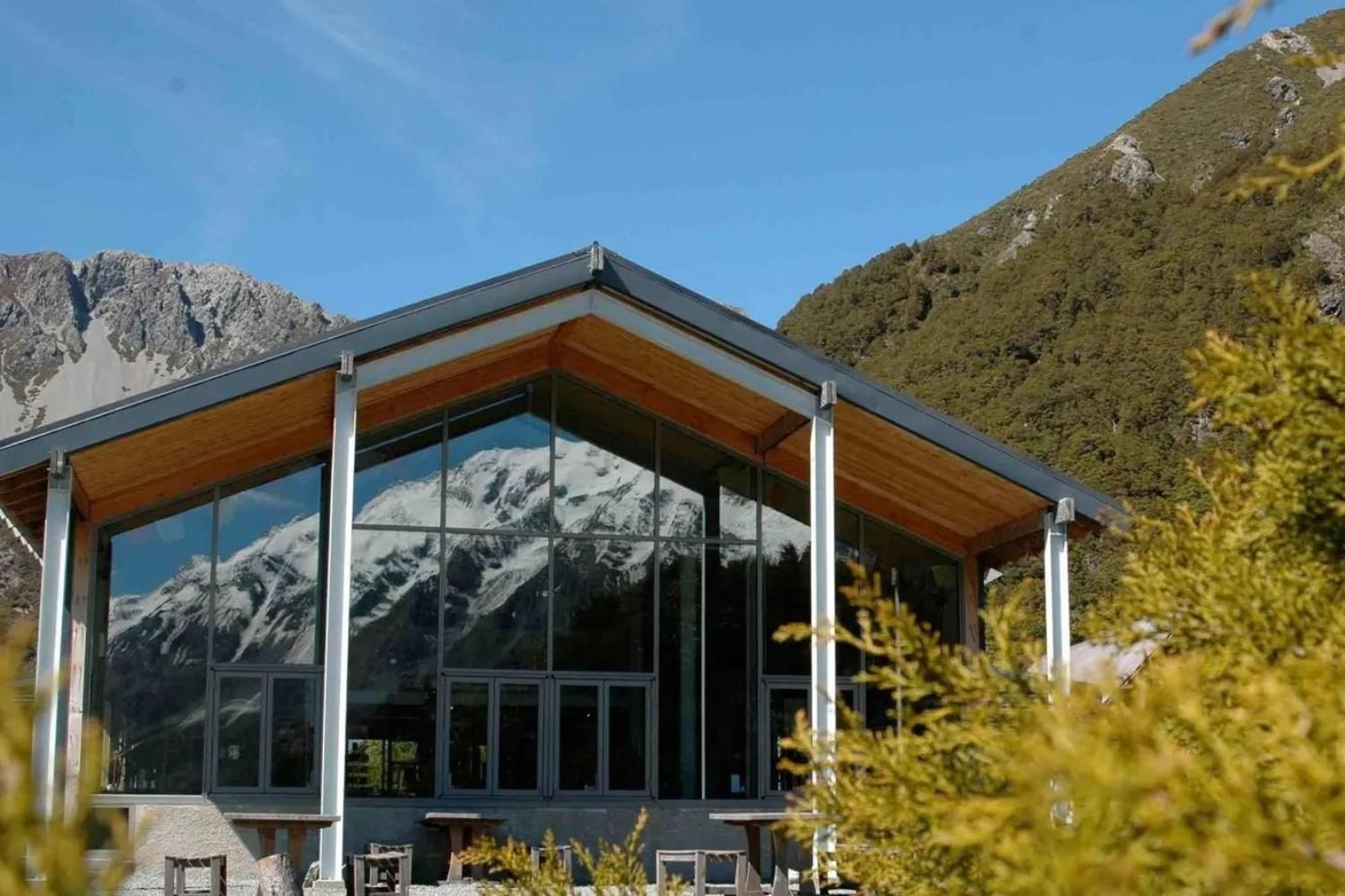 Old Mountaineers Cafe, Bar & Restaurant