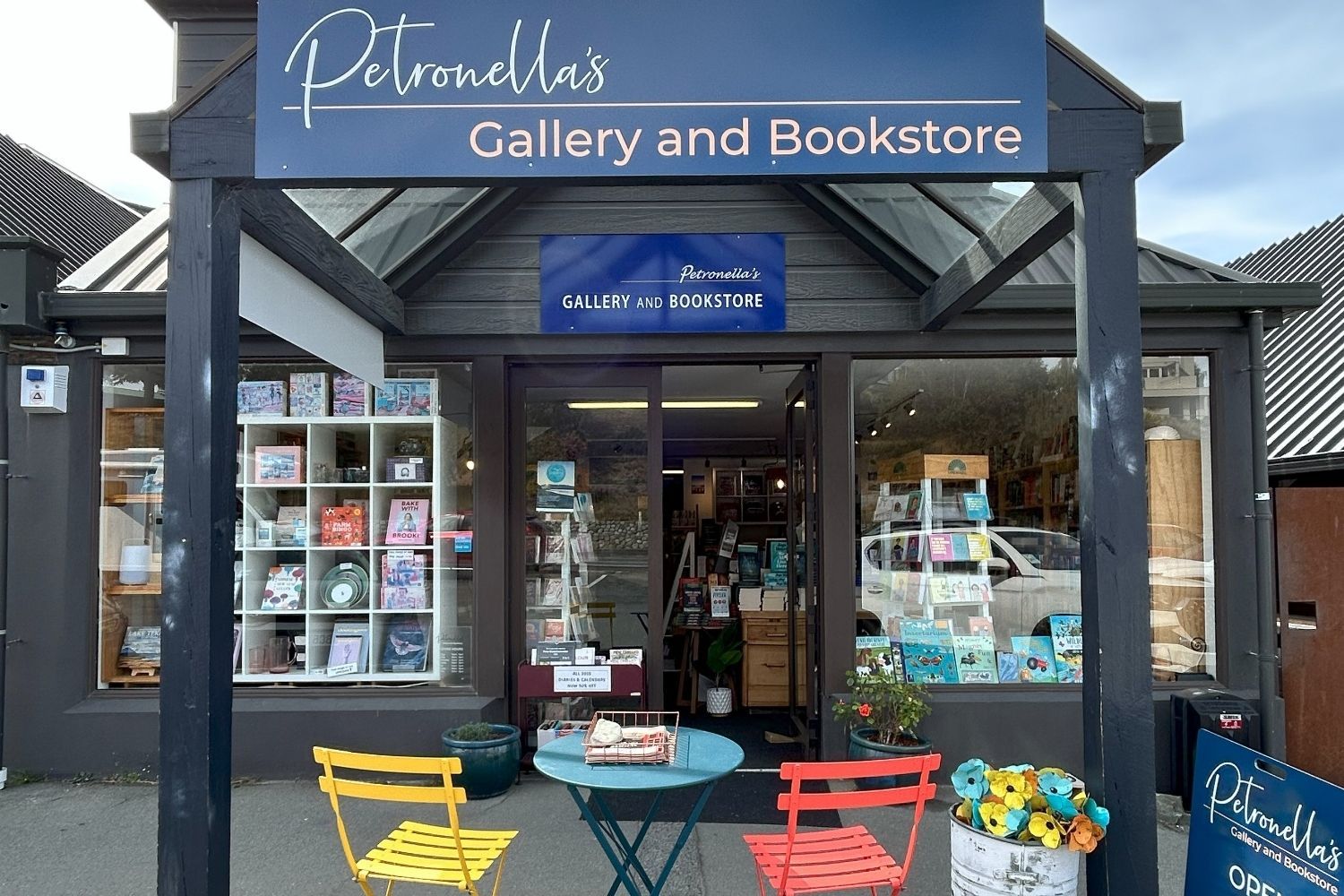 Petronella's Gallery & Bookstore