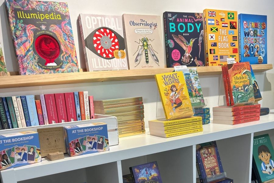 Petronella's Gallery & Bookstore