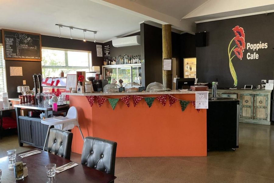 Poppies Café & Restaurant