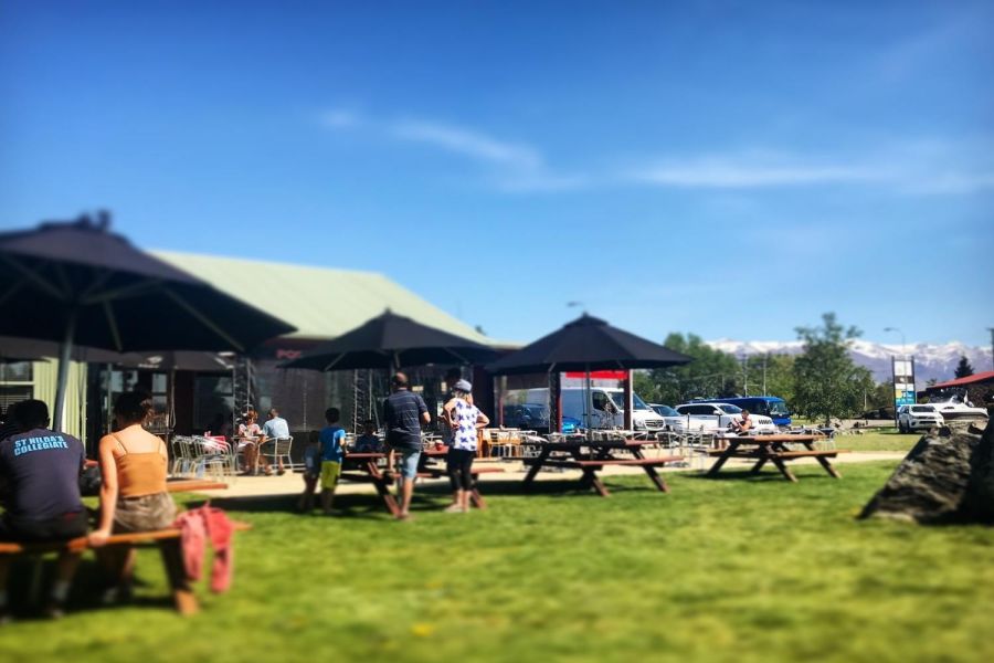 Poppies Café & Restaurant