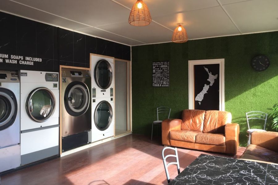 Queen Bee Laundromat & Shower